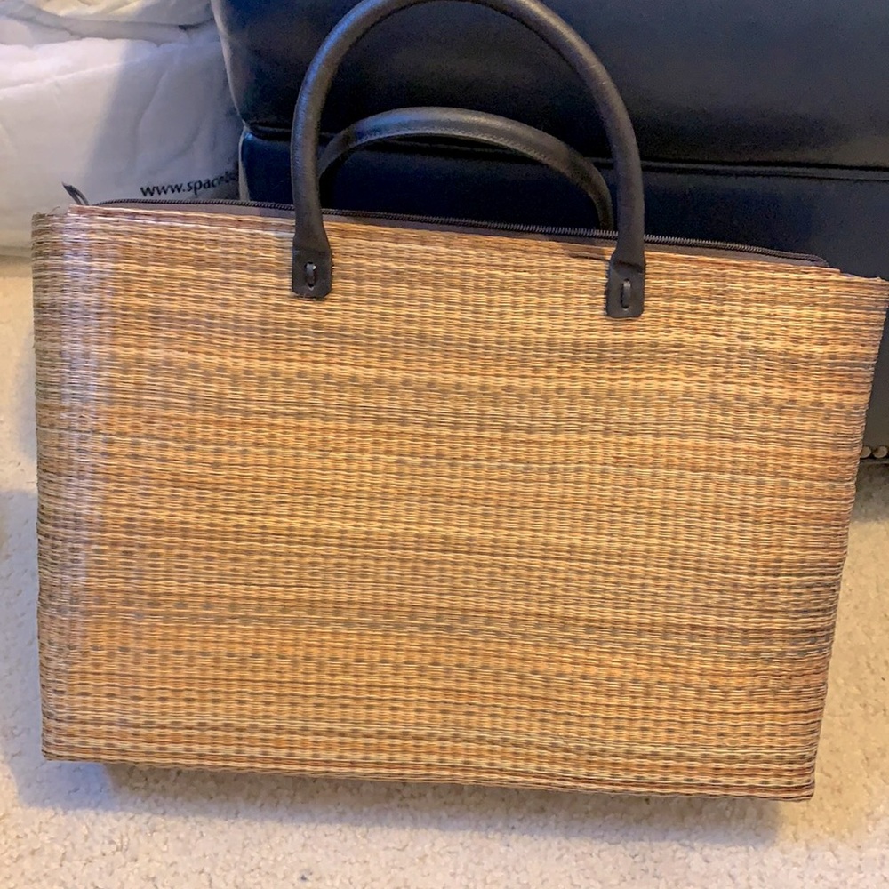 Vintage wicker bag